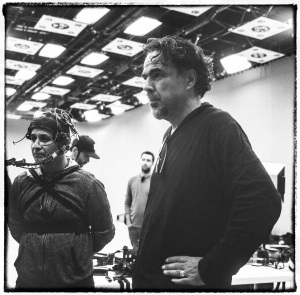Alejandro G. Iñárritu al lavoro sul set di Carne Y Arena, foto di Chachi Ramirez